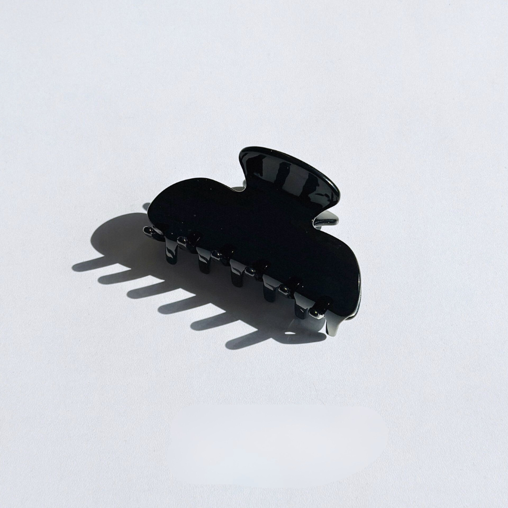 Soft Matte Acrylic Hair Claw | Medium