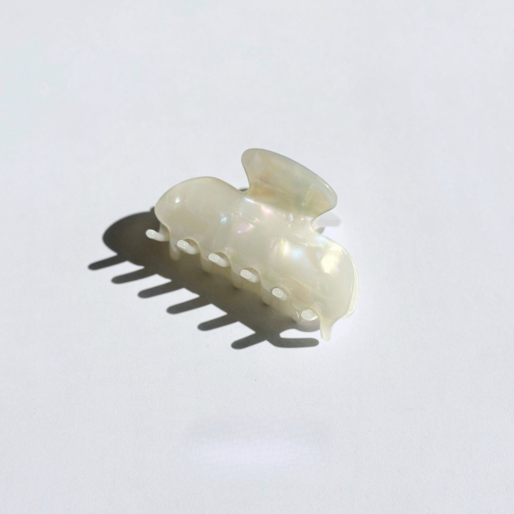 Soft Matte Acrylic Hair Claw | Medium