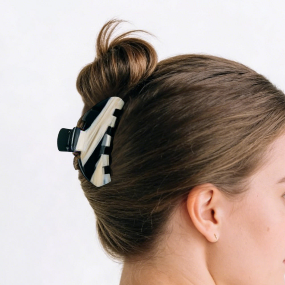 Retro Marble Hair Claw