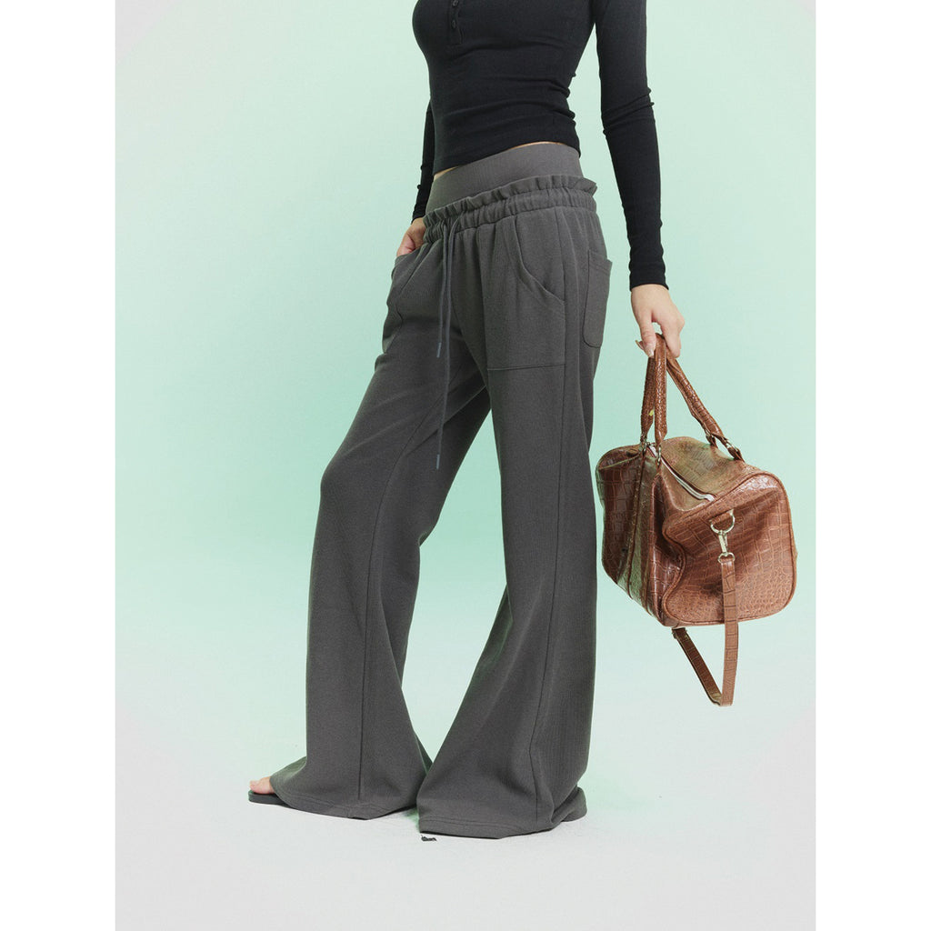 Pokiovo Low Rise Flared Trousers