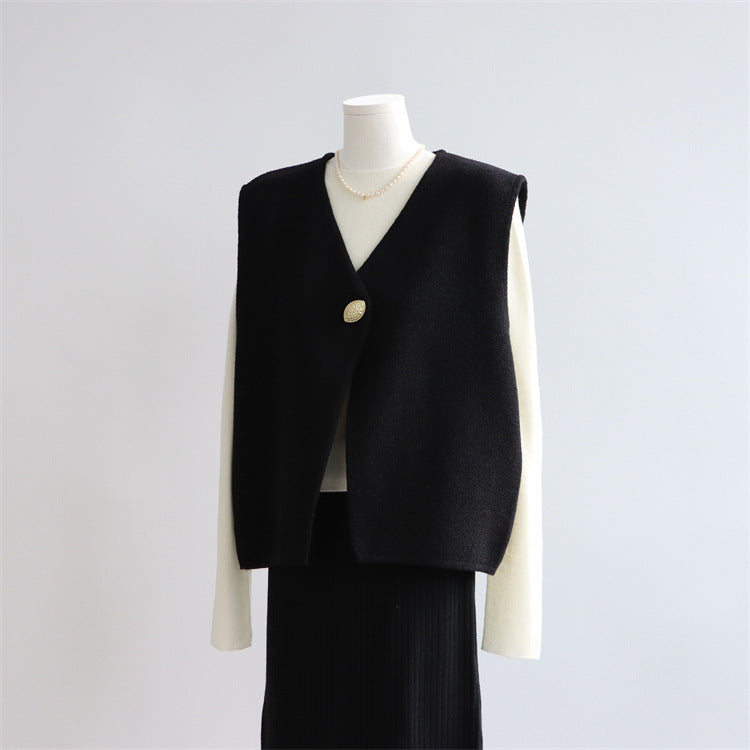 Single Gold-Button Wool-Blend Vest | 3 Colors