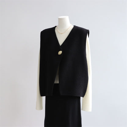 Single Gold-Button Wool-Blend Vest | 3 Colors