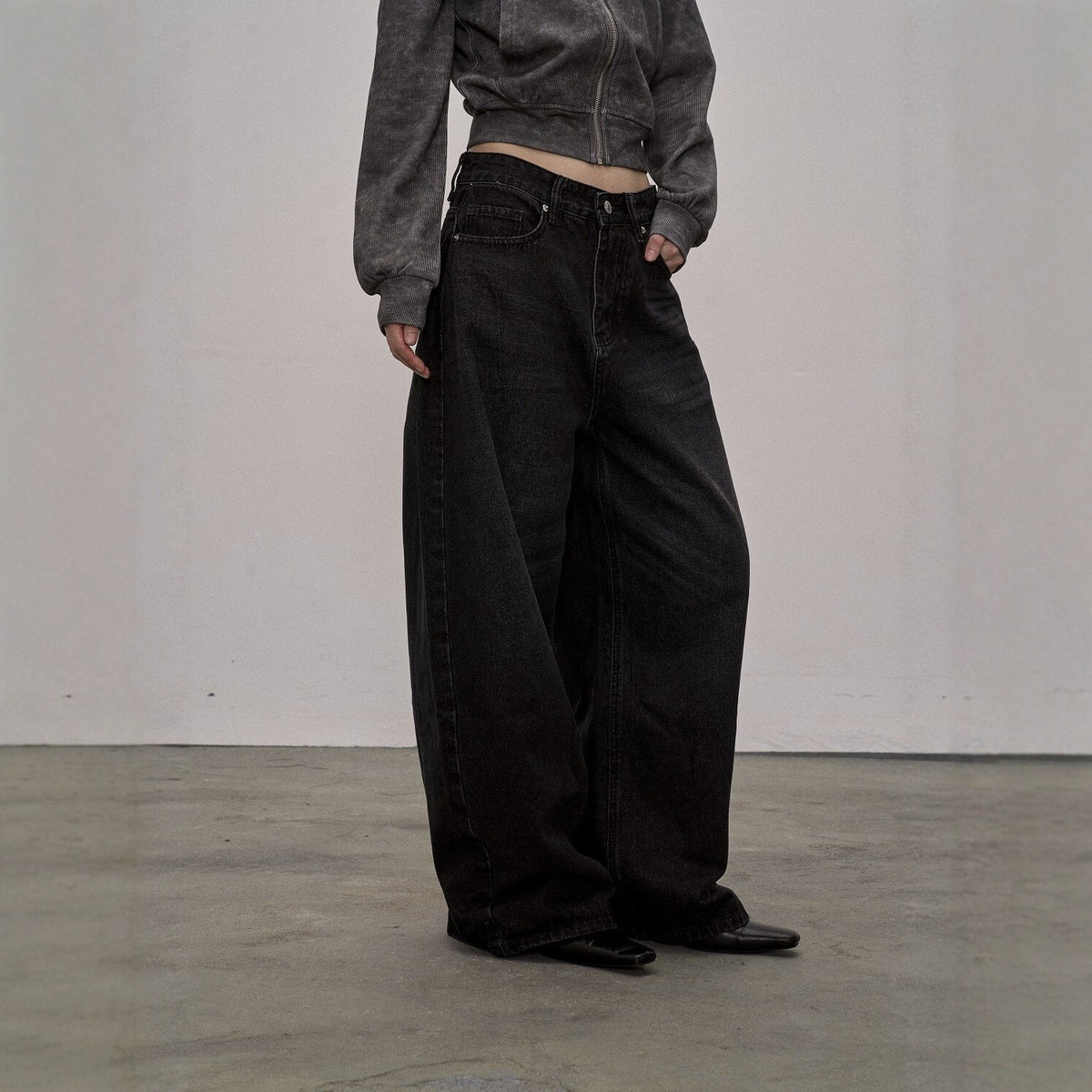 Pokiovo Wide Leg Denim Jeans