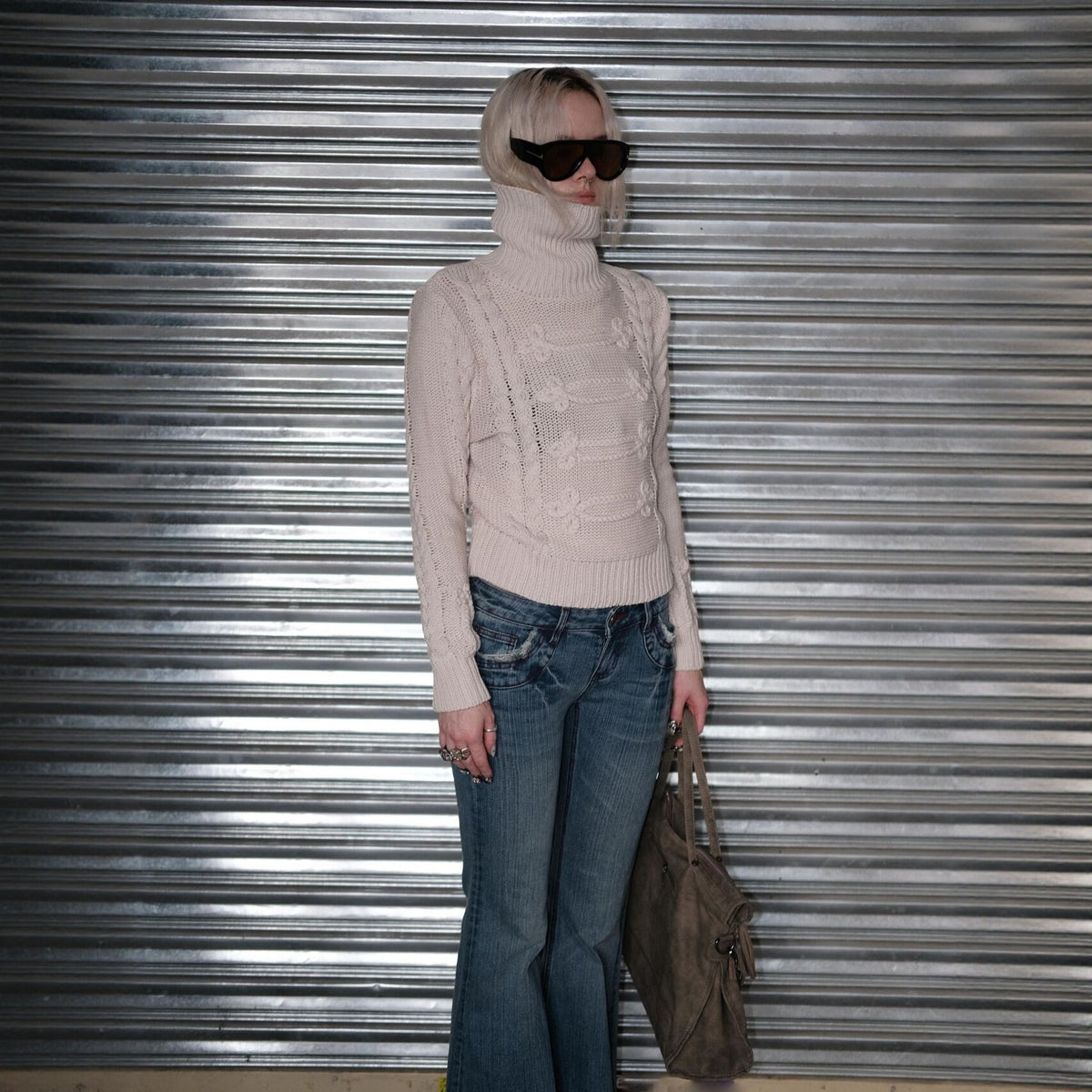 Pokiovo Cable Knit Turtleneck Sweater