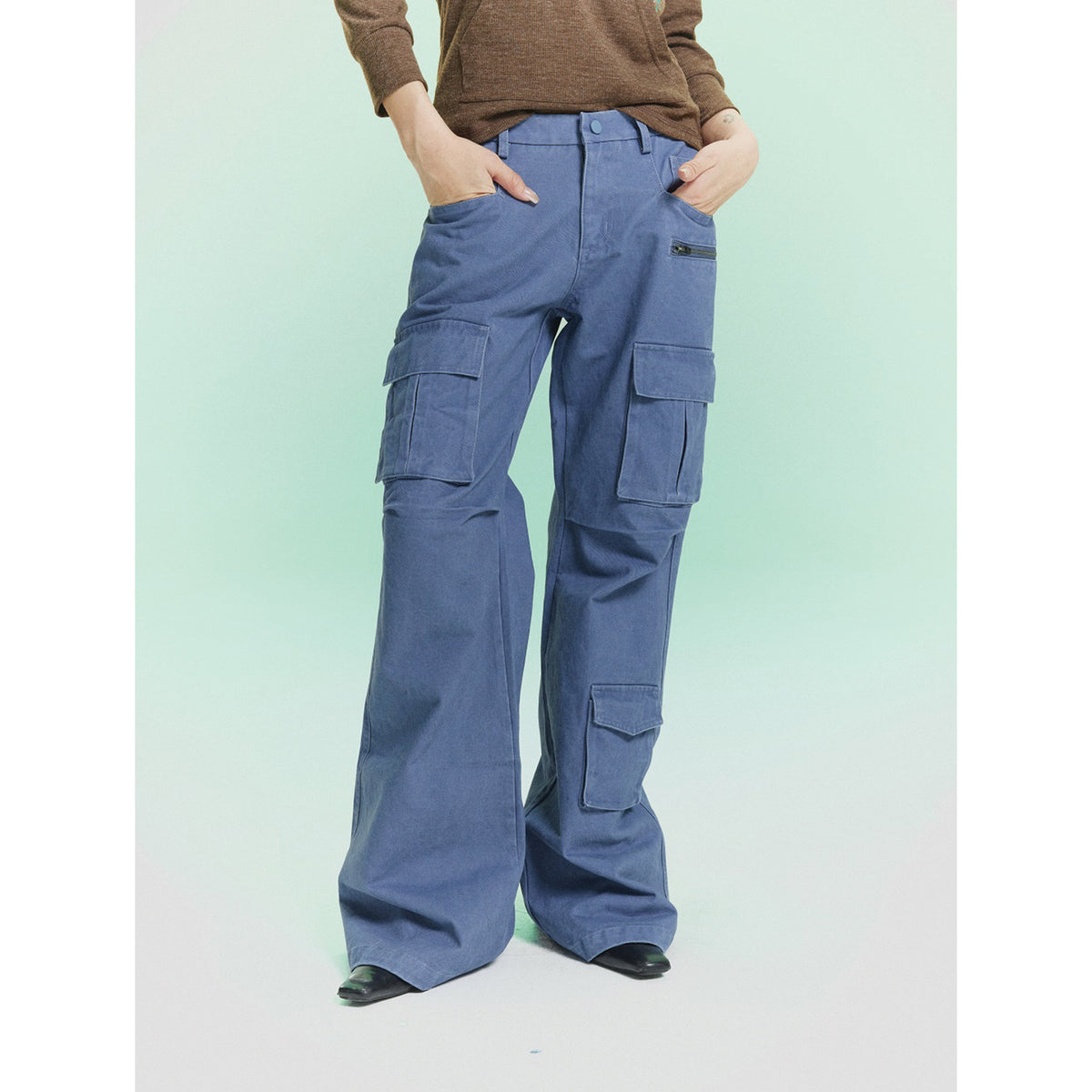 Pokiovo Multi Pocket Flared Cargo Pants