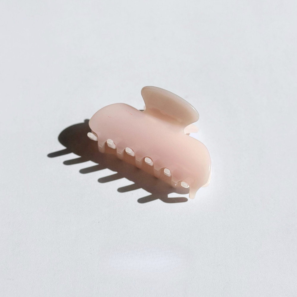 Soft Matte Acrylic Hair Claw | Medium