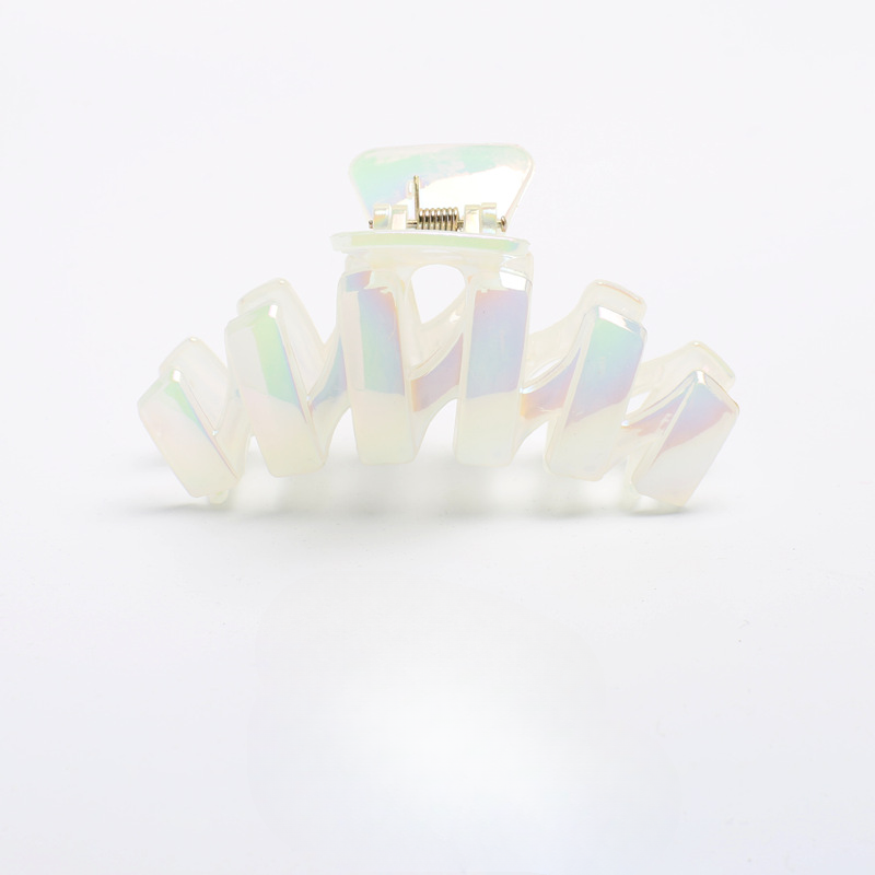 Transparent hair claw clip